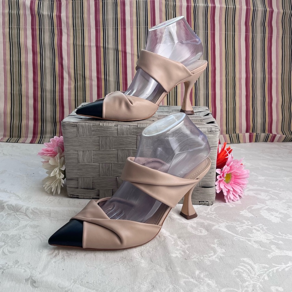 Marc Fisher Womans Heels Size 9M Black And Tan Faux Leather Pointed Toe Vegan